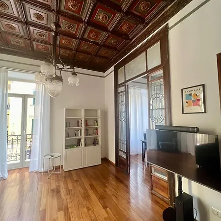 Vomero Hideaway - Family Friendly