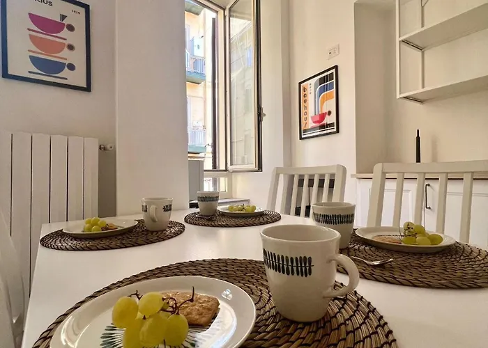 Vomero Hideaway - Family Friendly *