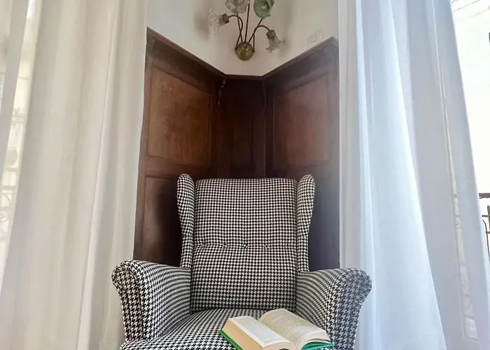 Vomero Hideaway - Family Friendly 아파트 *